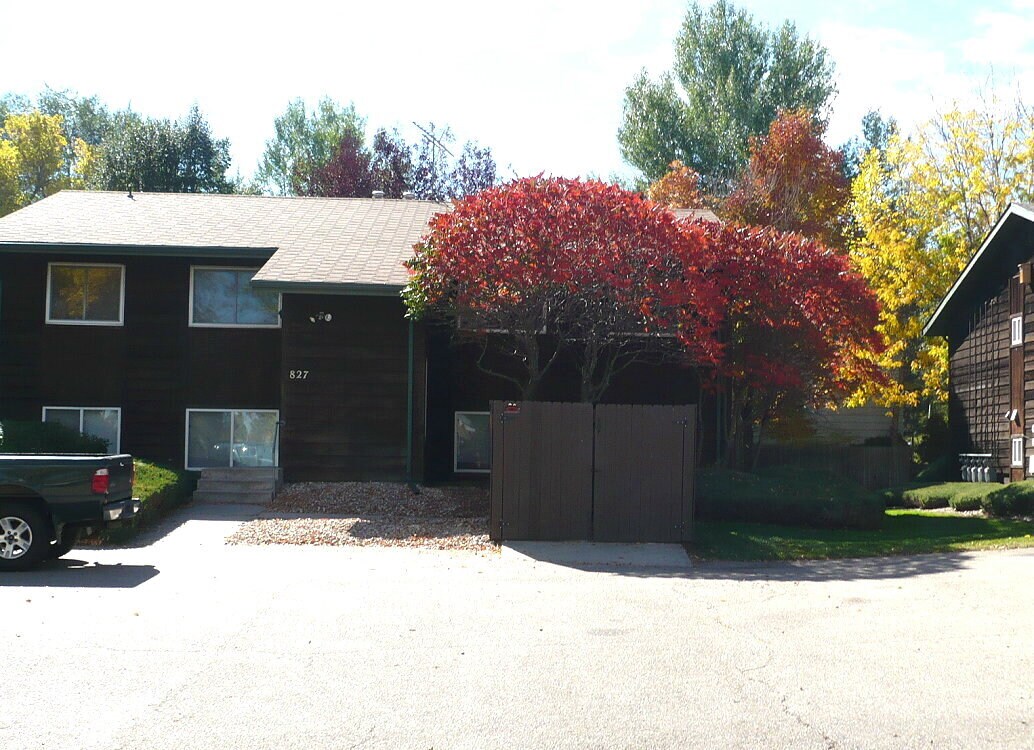 Foto principal - 827 Elm St