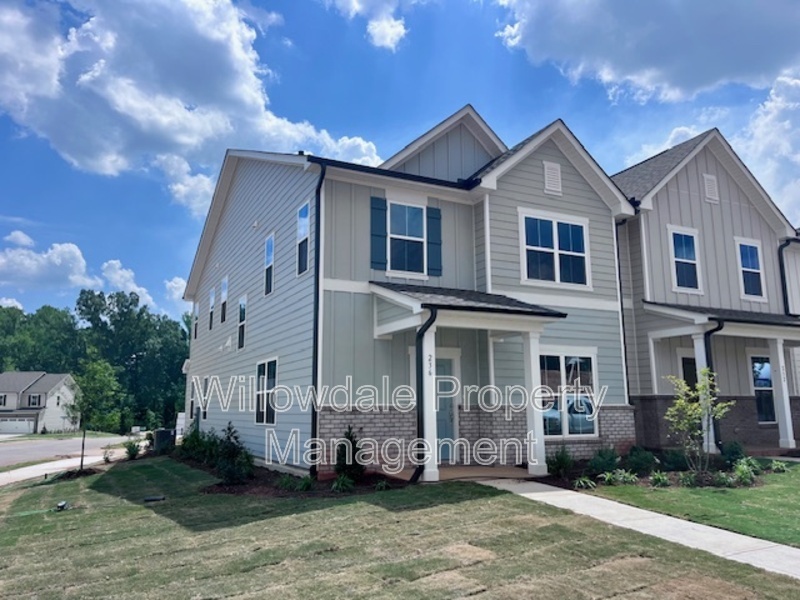 Primary Photo - 236 Abbots Mill Dr