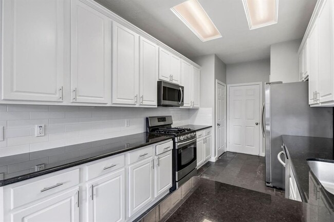 Building Photo - 67 S Burberry Park Cir