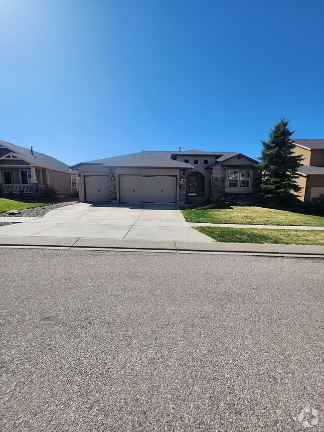 Building Photo - 5935 Harney Dr