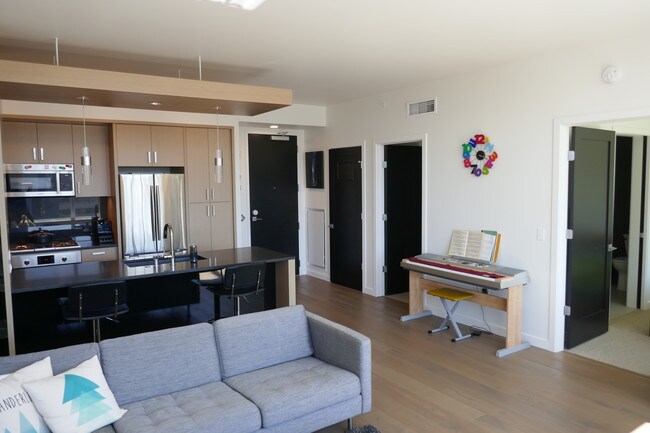 Foto del edificio - 1321 Seneca St