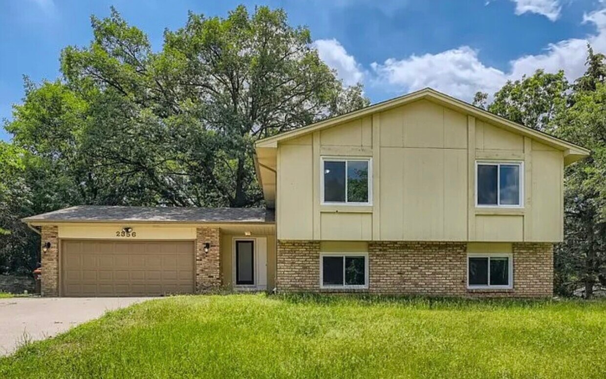 Foto principal - 2356 Teakwood Drive East