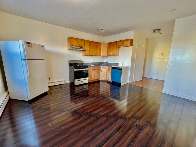 Foto del edificio - 1576 Tremont St