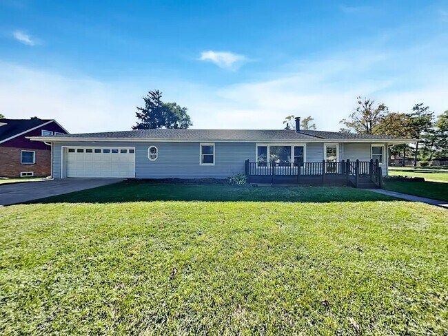 Building Photo - 51 E Adams St