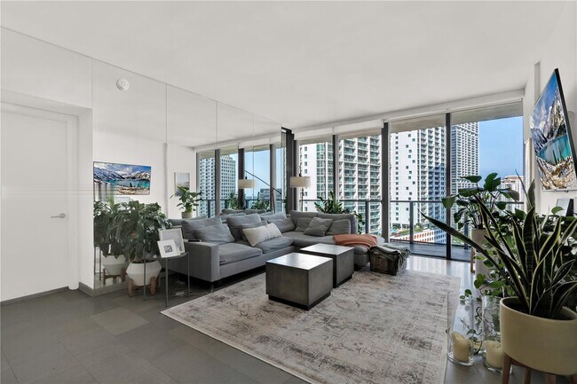 Foto del edificio - 68 SE 6th St