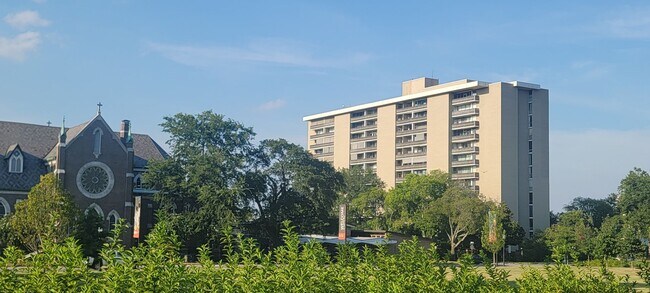 Foto del edificio - Beautiful Condo In Historic Quapaw Tower