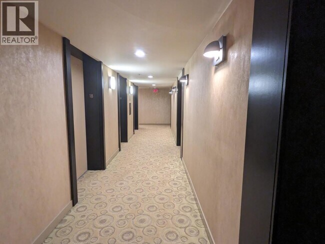 Photo du bâtiment - 1000 Beach Ave