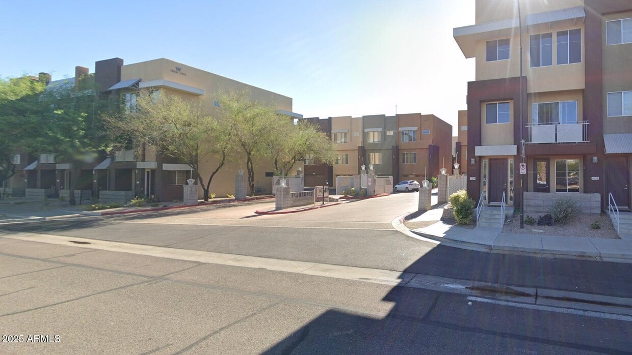 Primary Photo - 6745 N 93RD Ave