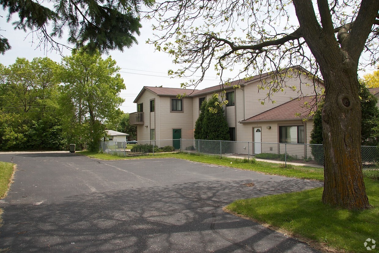 Foto principal - 3246 S 92nd St