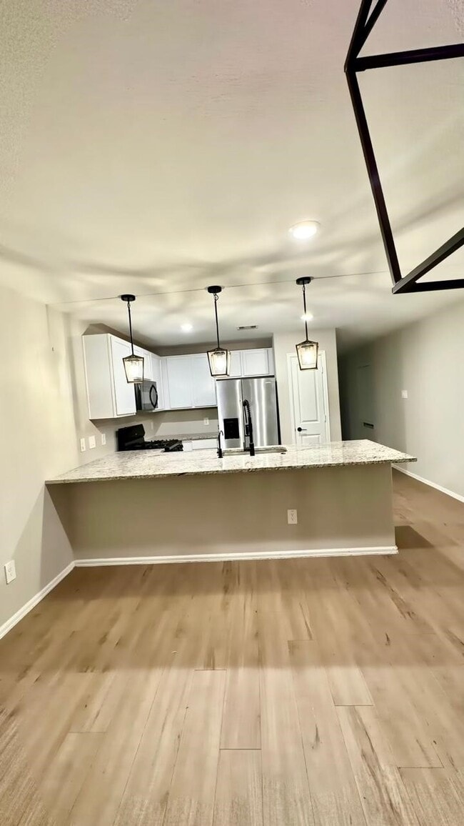 Building Photo - 236 Rustic Ridge Cir