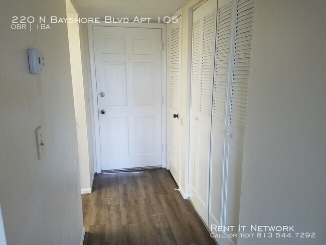 Foto del edificio - 220 N Bayshore Blvd