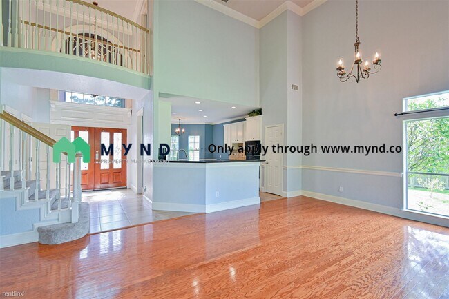 Building Photo - 4 br, 2.5 bath House - 3527 Bayou Forest Dr