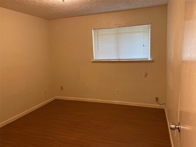 Foto del edificio - 6851 Caddo Lake Ln