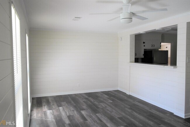 Building Photo - 478 Cedar Ln