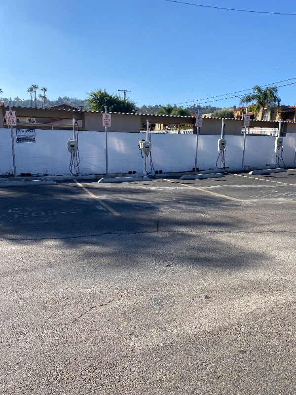 Foto del edificio - 945 Estes St