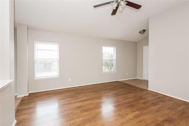 Building Photo - 4701 Sea Ridge Dr