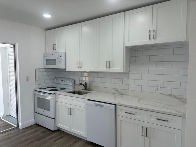 Foto del edificio - 1404 SE 3rd Terrace