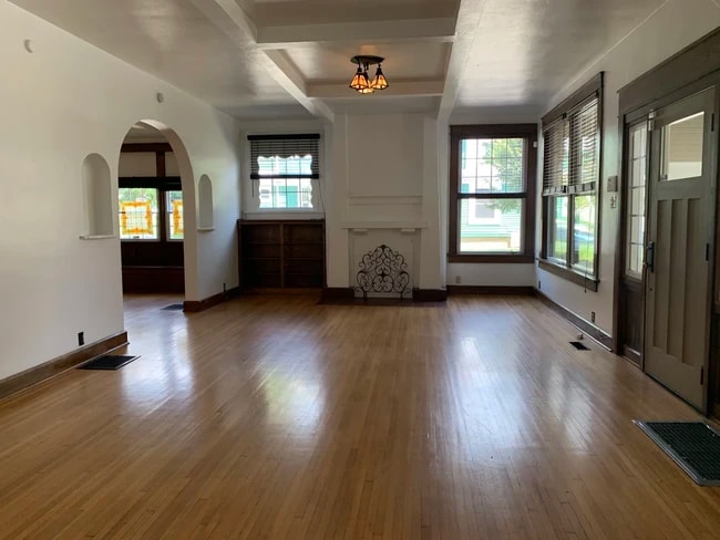 Building Photo - 500 S Fess Ave