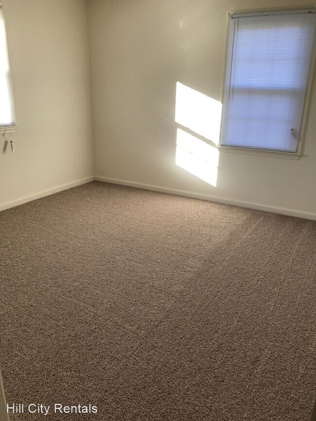 Foto del edificio - 2 br, 1 bath Apartment - 33 Moss Creek Drive