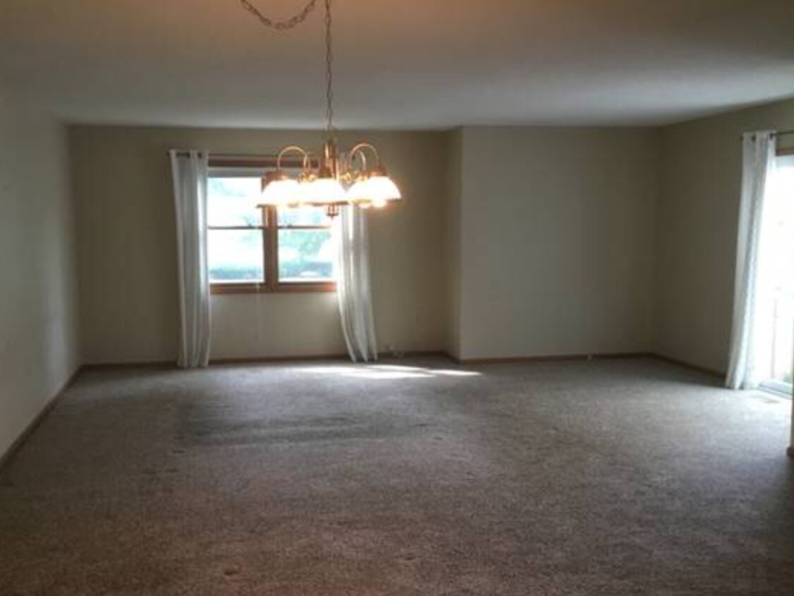 19 David Dr, East Windsor, CT 06088 Townhome Rentals in East Windsor CT