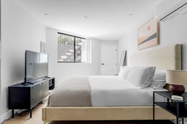 Foto del edificio - 747 Gayley Ave