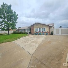 Building Photo - 4812 Harwood Ct