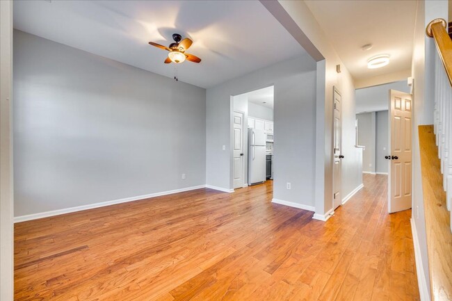 Foto del edificio - Fabulous 3 bedroom 2.5 bath townhome in Au...
