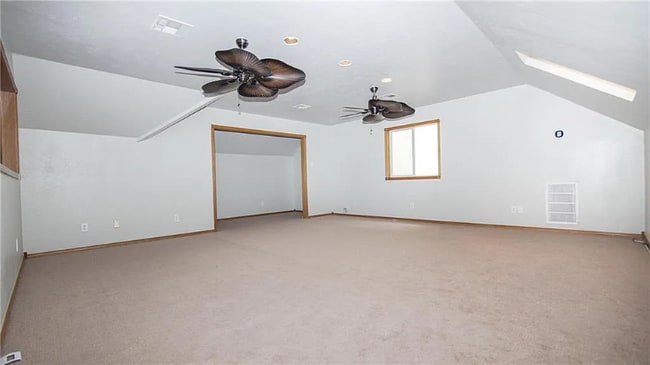Building Photo - 404 Timberdale Dr