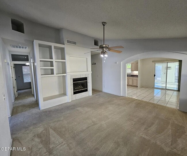 Building Photo - 12353 Tierra Bella Dr