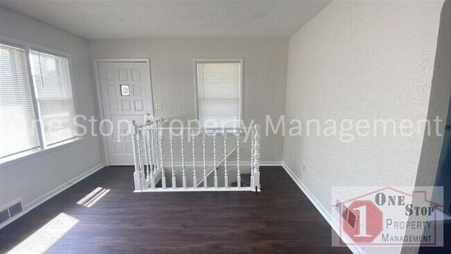 Foto del edificio - Beautifully Remodeled 2-bedroom, 1-bath ho...