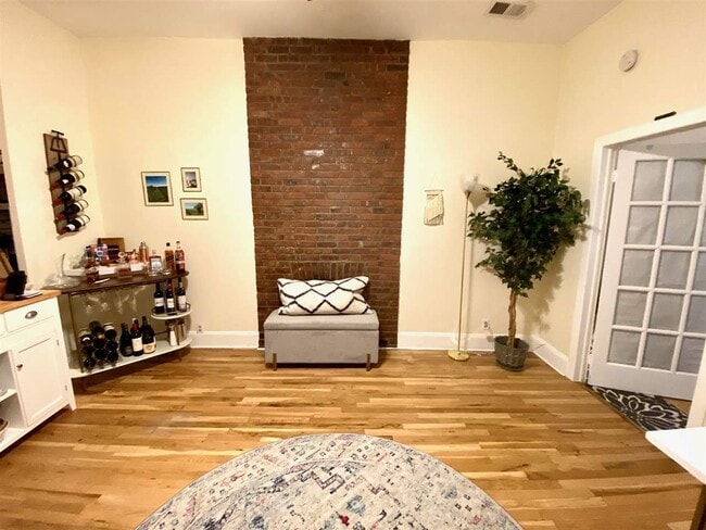 Building Photo - 169 GRAND St