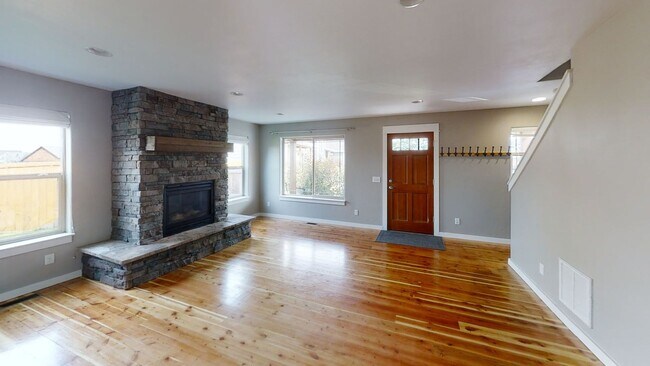 Foto del edificio - Single Family Home - Fenced in Yard - Pet ...