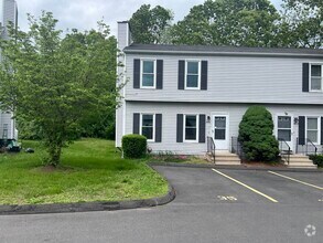 Building Photo - 245 Colonial Ave