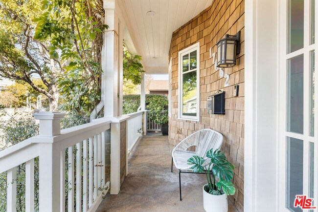 Building Photo - 17062 Bollinger Dr
