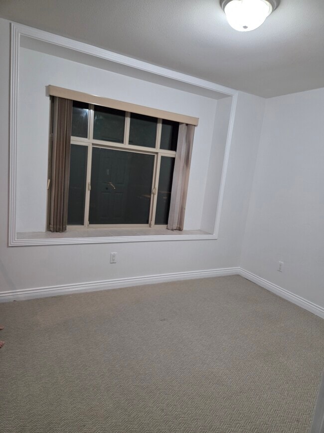 Photo du bâtiment - 1885 55th Av E