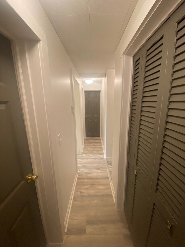 Foto del edificio - 8133 Mill Rd