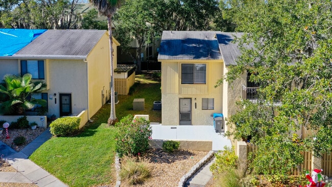 Building Photo - 9027 Pebble Creek Dr