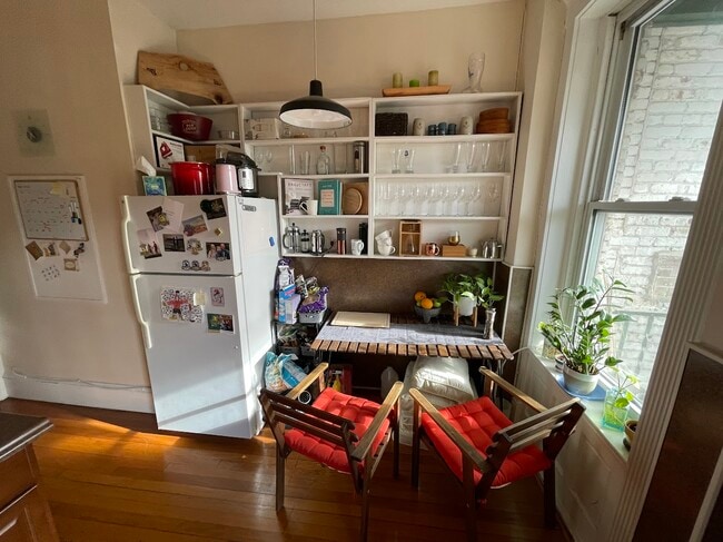 Foto del edificio - 1485 Beacon St