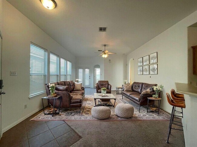 Foto del edificio - Nice home available in Brookside Subdivision!