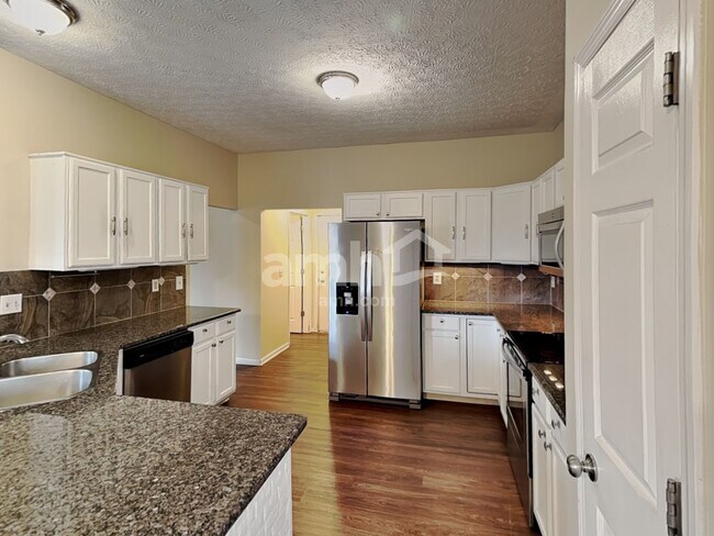 Foto del edificio - 742 Keltoncrest Dr