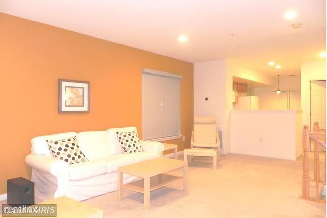 Building Photo - 12975 Pinnacle Dr