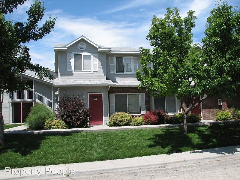 Building Photo - 3015 W Stewart Ave
