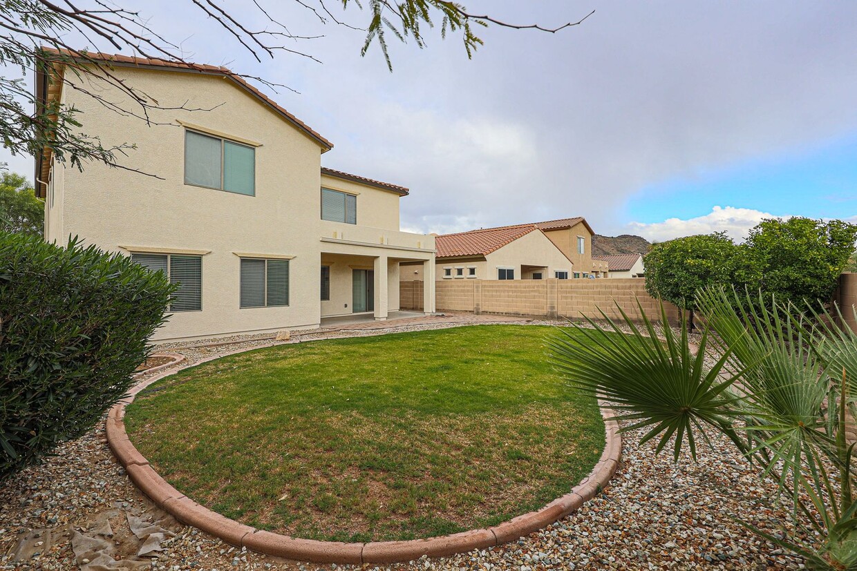 Foto principal - Coming Soon! 4 bed, 3.5 bath house in Stet...
