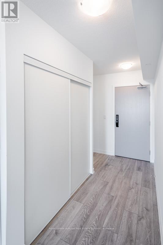 Photo du bâtiment - 3210 Dakota Cmn