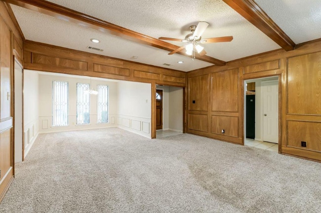 Building Photo - 1117 Beltwoods Dr