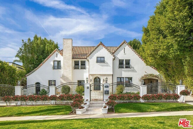 Foto del edificio - 607 N Hillcrest Rd