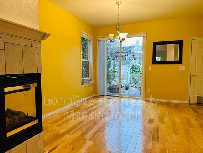 Building Photo - 6251 SW Arbor Grove Dr