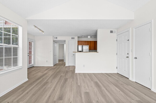 Foto del edificio - 1125 Crystal Way