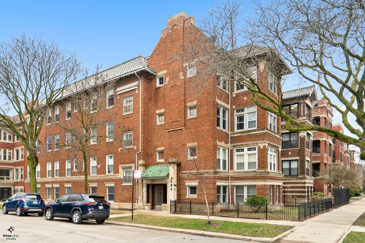1031 E Hyde Park Blvd Unit 3, Chicago, IL 60615 Condo for Rent in