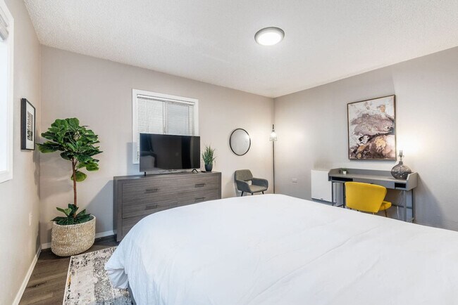 Foto del edificio - 1805 S Yakima Ave